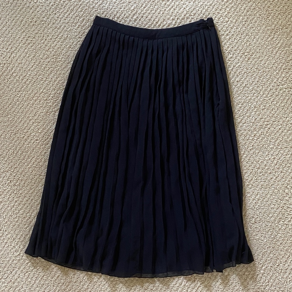 XS A&F midi skirt